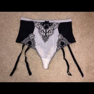 NWT Sexy High Waist Garter Panties M